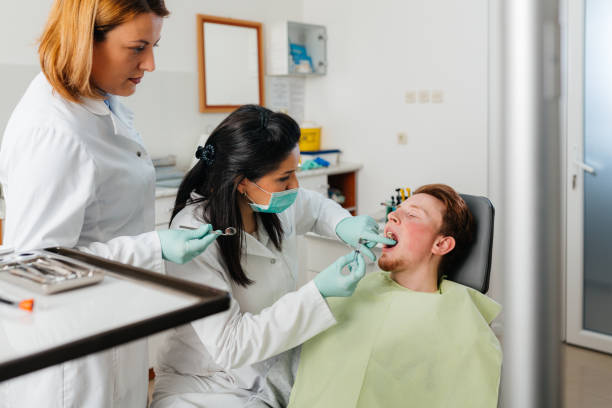 Best Emergency Cosmetic Dentistry (e.g., broken veneers) in North Pole, AK